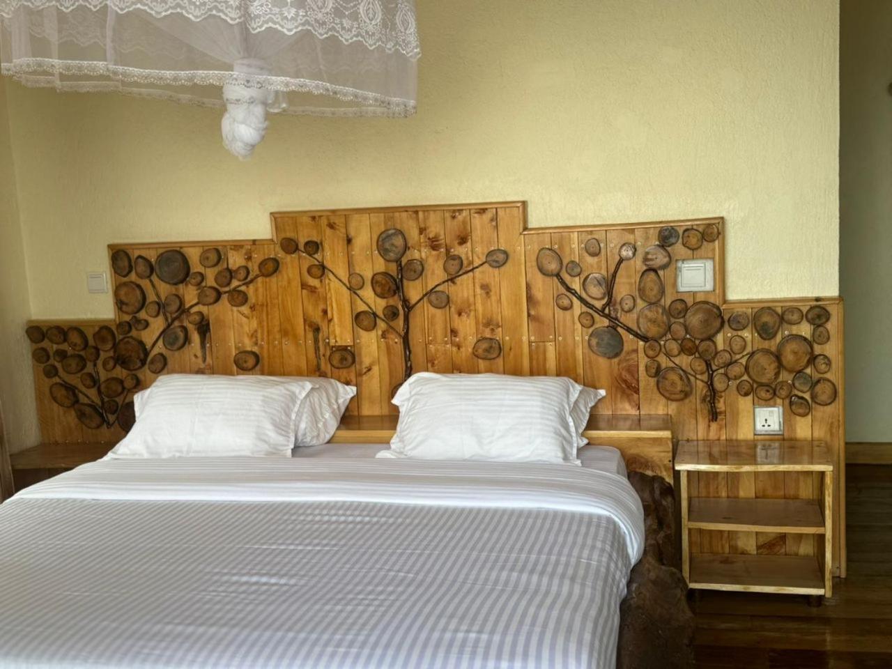 My Hill Eco Lodge Рухенгери Екстериор снимка